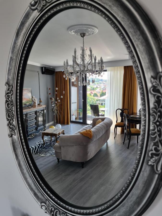 Parisian Apartment Cluj Екстериор снимка